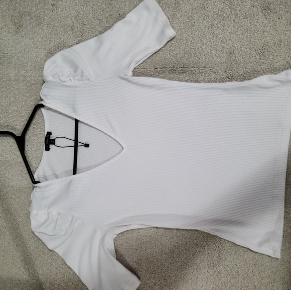 Clothes - Picture 4 of 15